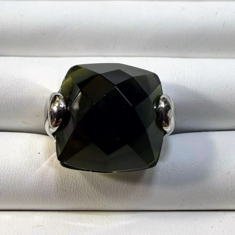 Vintage Lia Sophia Chunky Cocktail Ring Size 9 Faceted Olive Green Glass Stone